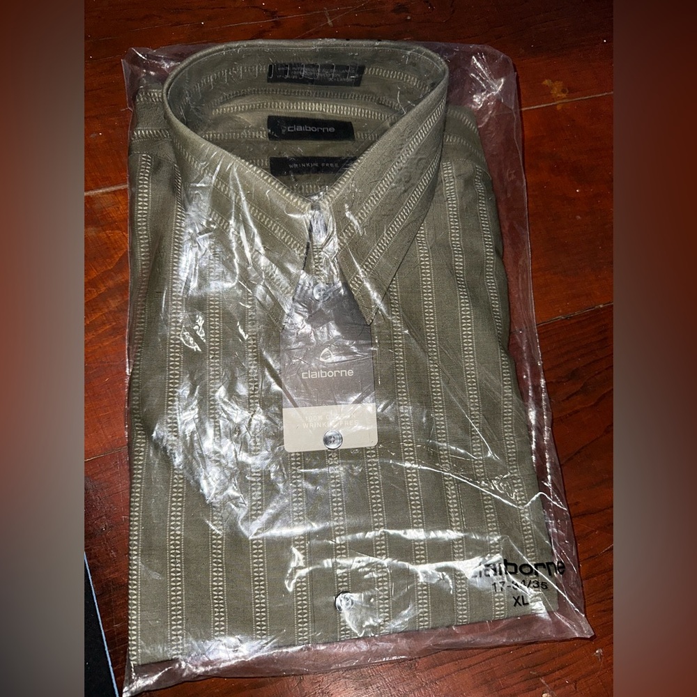 Claiborne wrinkle free shirt. 17 34/35 size